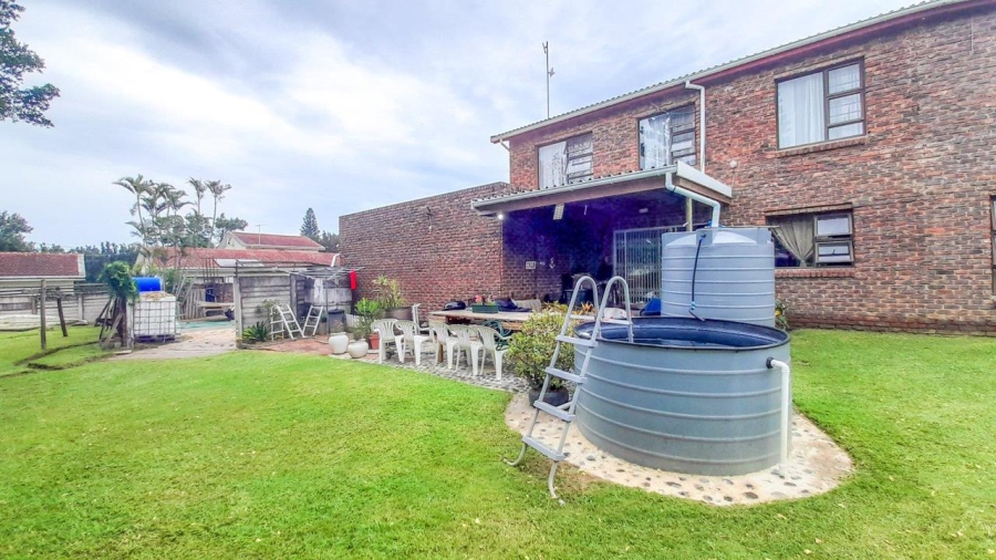 4 Bedroom Property for Sale in Beacon Bay Eastern Cape